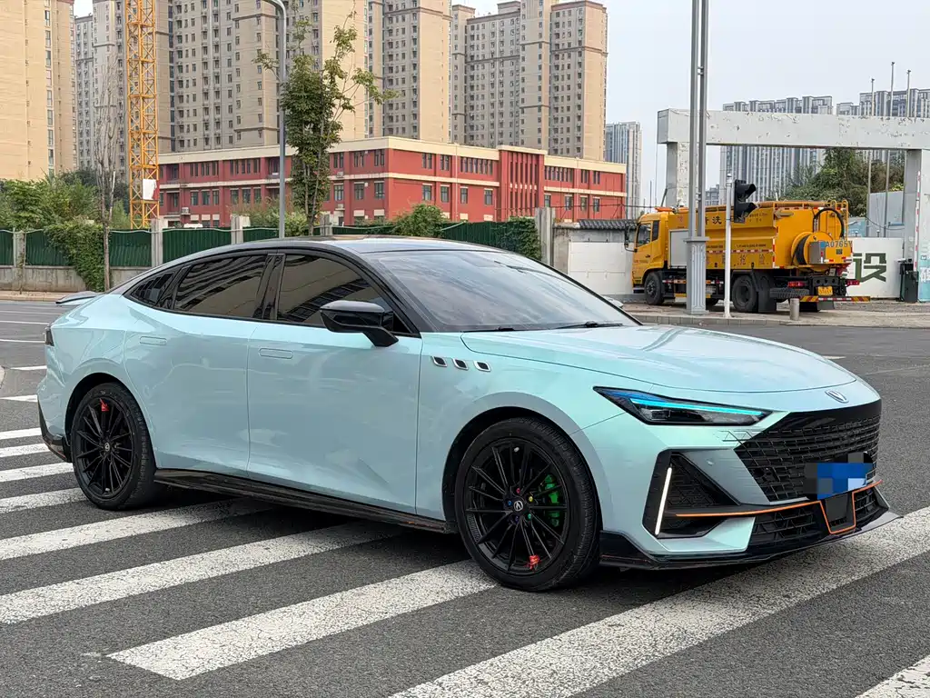 Changan UNI-V — миниатюра 3