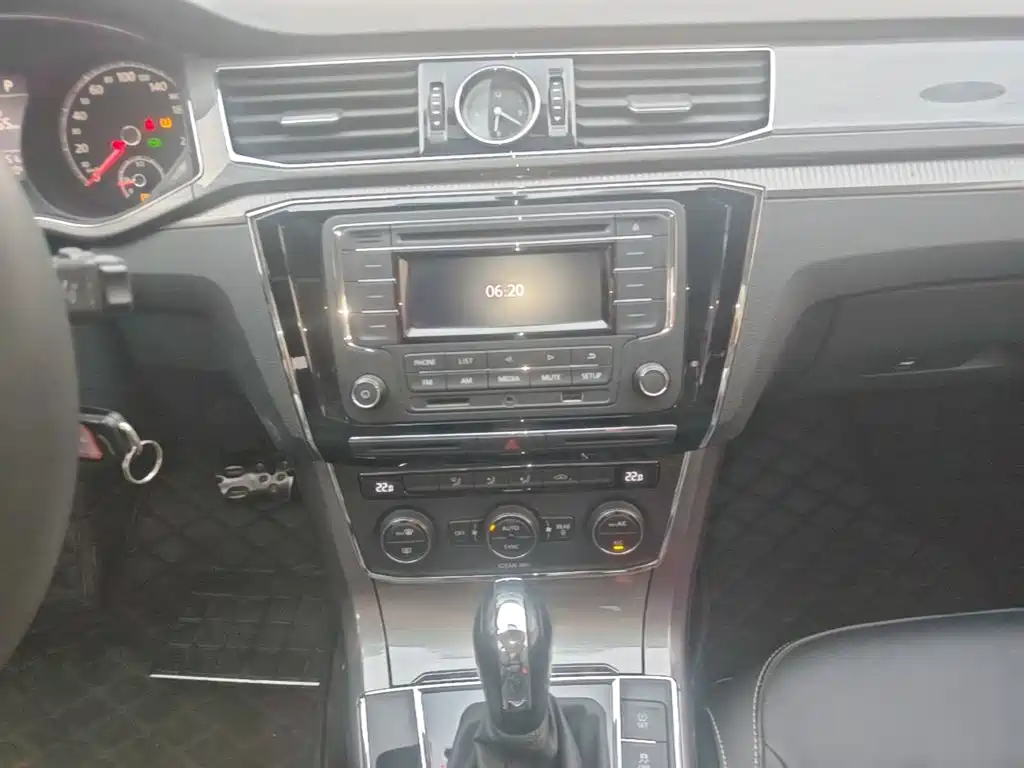 Volkswagen Passat — миниатюра 13