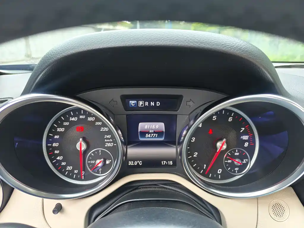 Mercedes-Benz SLC — миниатюра 10