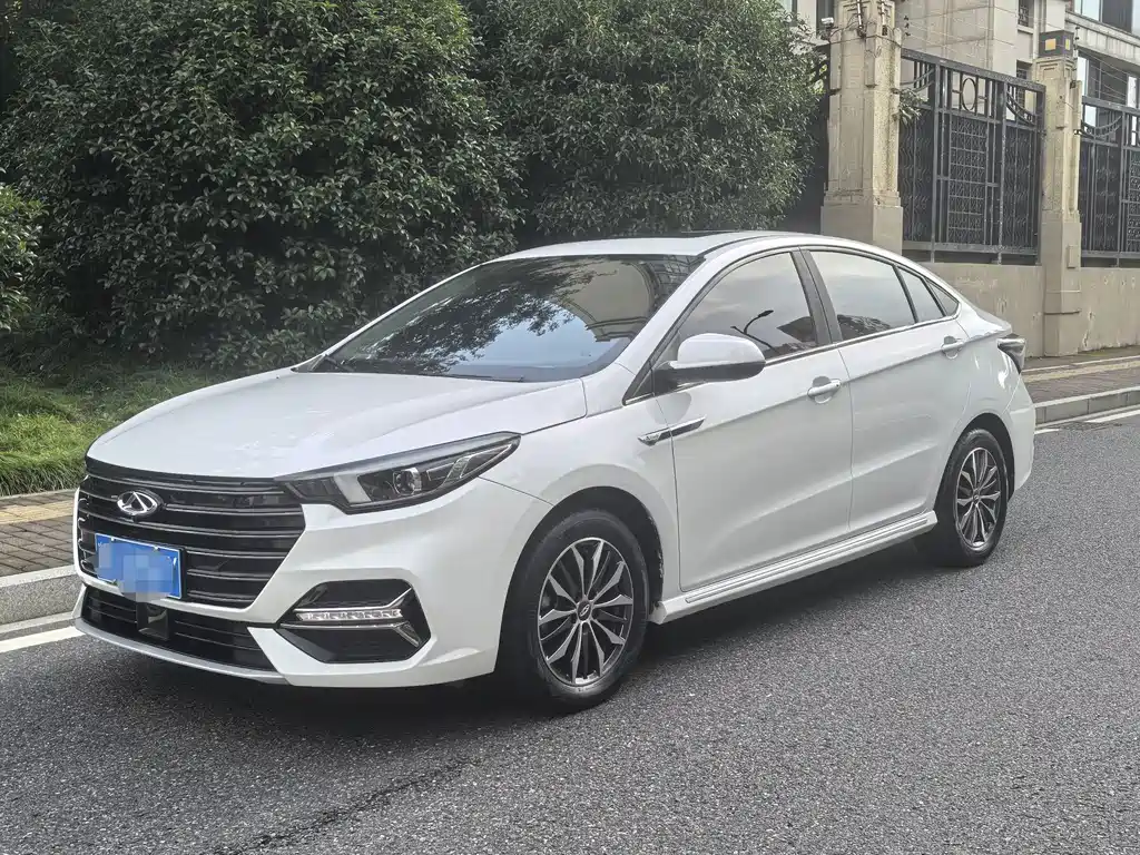 Chery Arrizo 5 PLUS