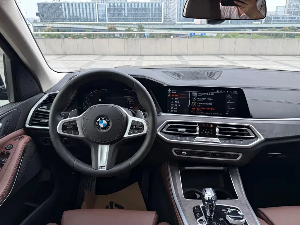 BMW X5 (Import) — миниатюра 11