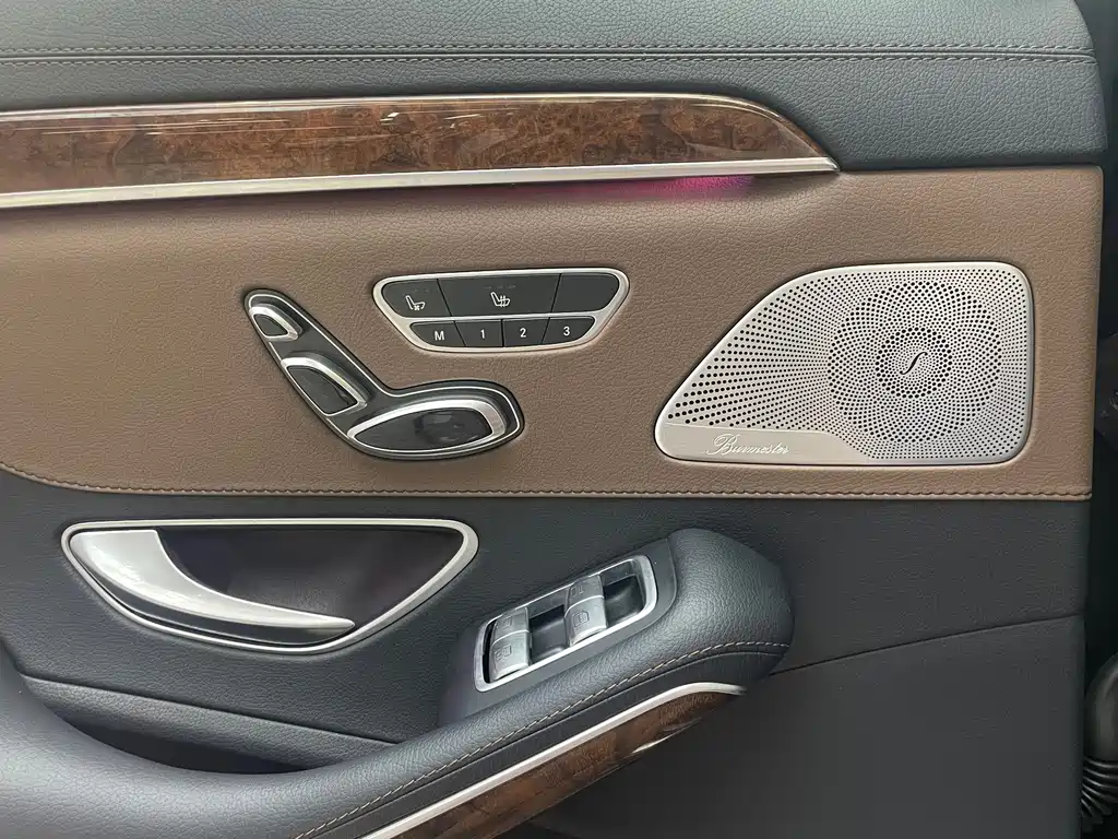 Mercedes-Benz S-Class — миниатюра 22