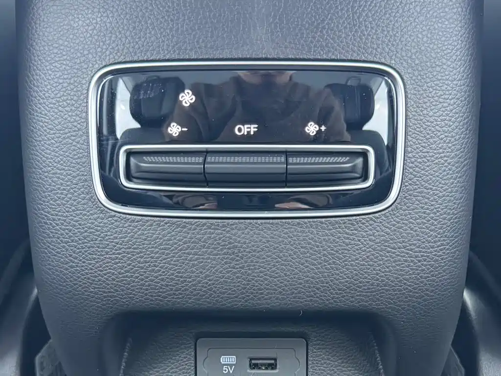 GAC Motor Trumpchi M6 — миниатюра 14