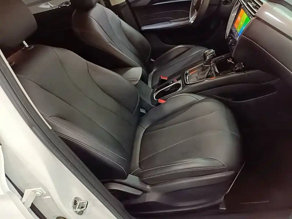 Roewe i5 — миниатюра 24