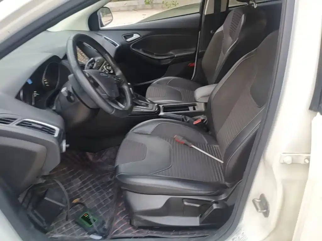 Ford Focus — миниатюра 15