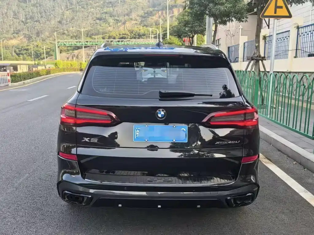 BMW X5 2022 xDrive 40Li Premium M Sport