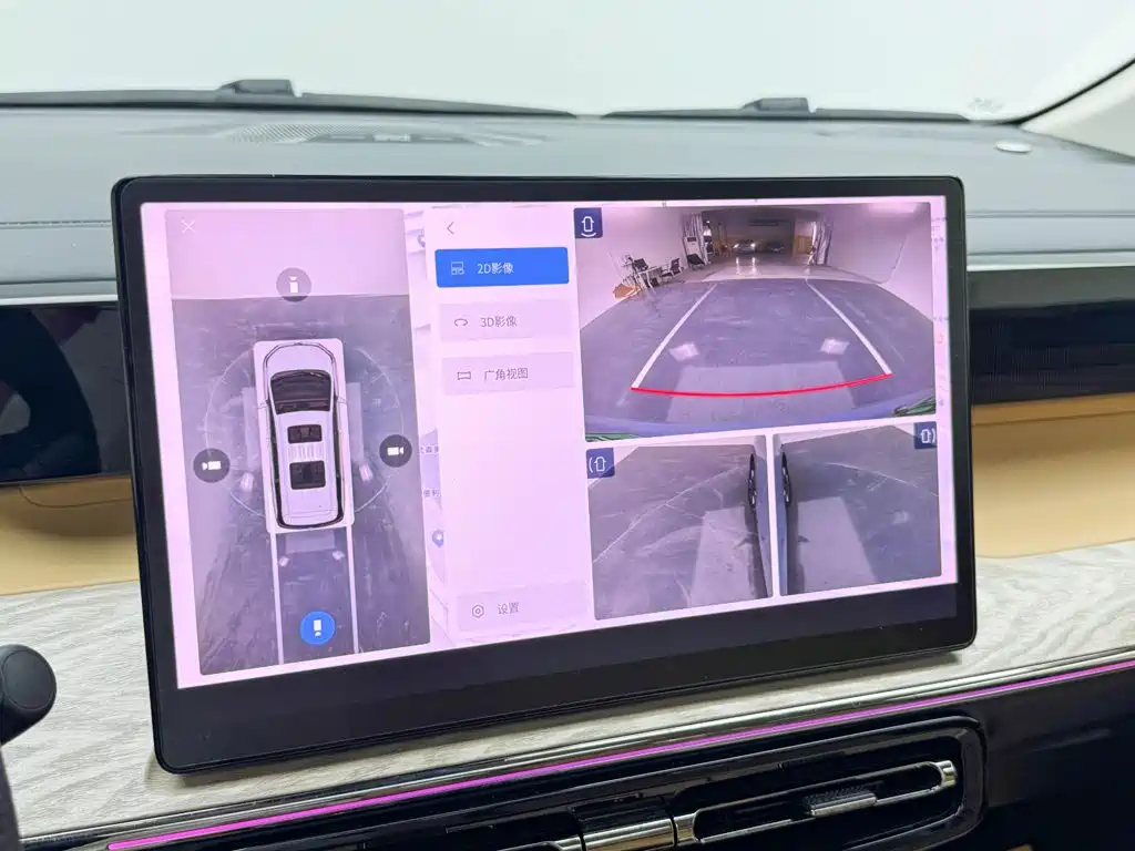 GAC Motor 传祺E8 PHEV — миниатюра 10