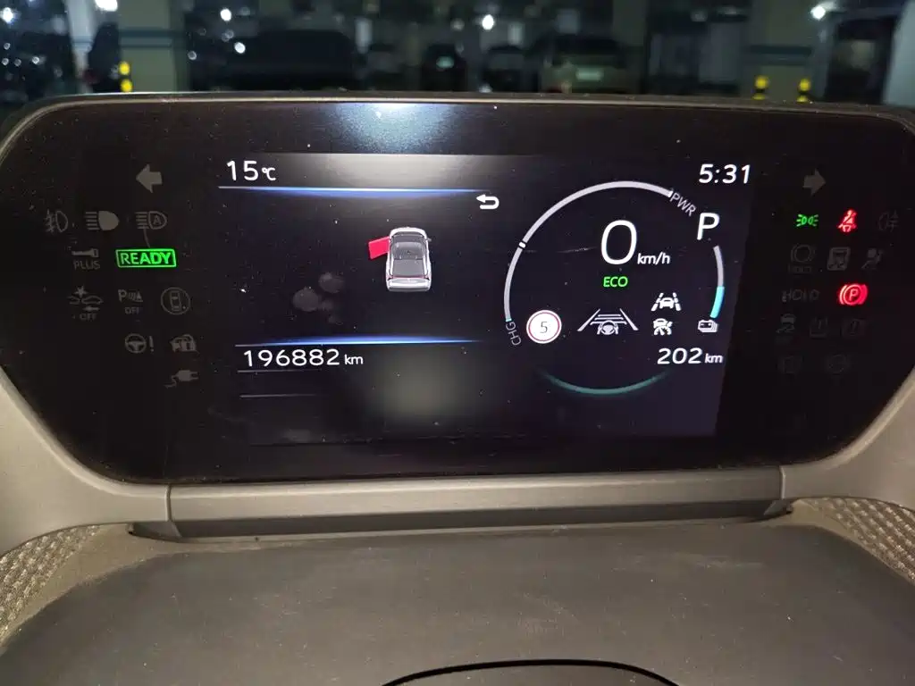 Toyota bZ4X — миниатюра 12