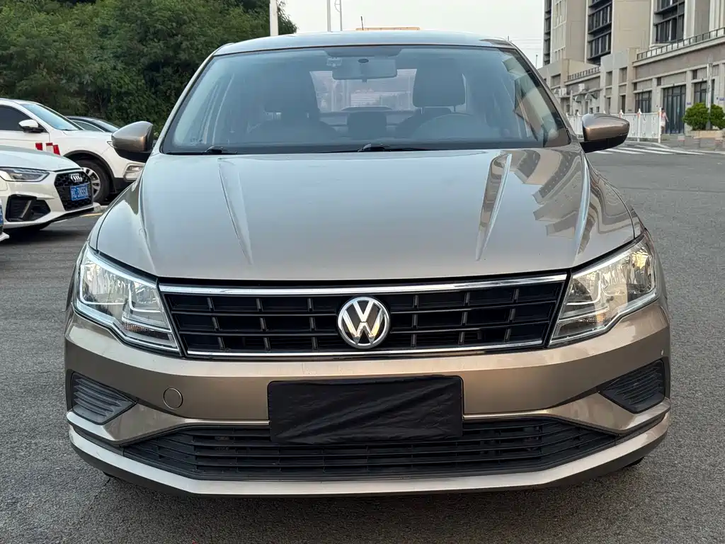 Volkswagen Jetta — миниатюра 2