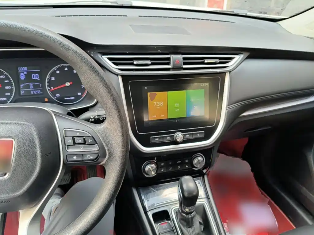Roewe RX3 — миниатюра 10