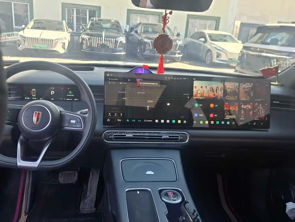 Hongqi Красный флаг HS6 PHEV — миниатюра 7