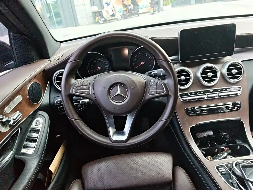Mercedes-Benz GLC — миниатюра 6