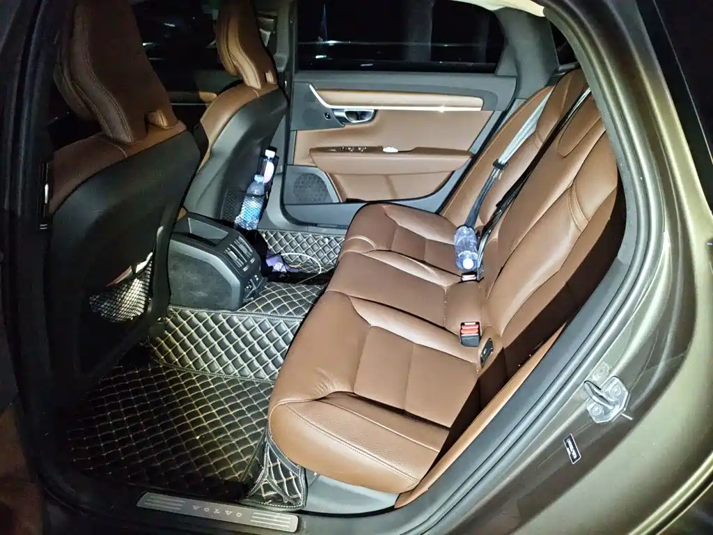 Volvo S90 — миниатюра 18