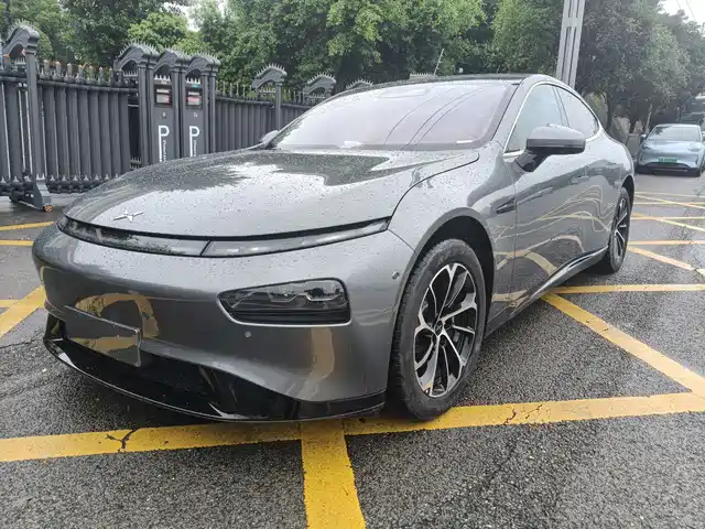 2022 Xpeng P7