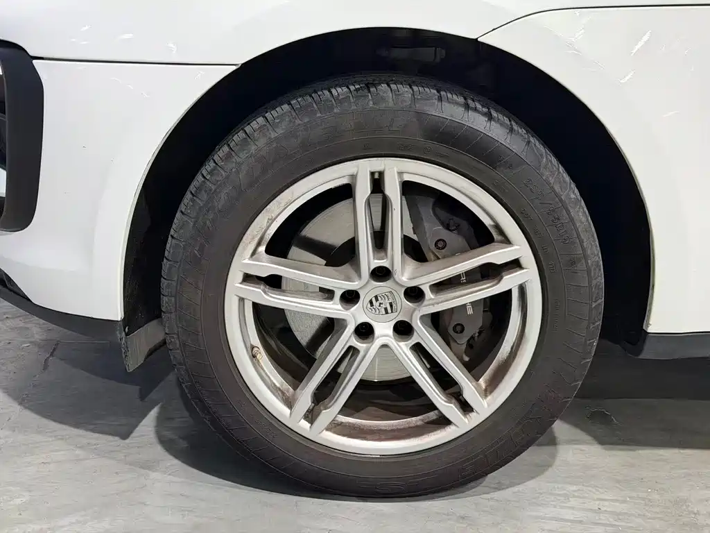 Porsche Macan — миниатюра 4