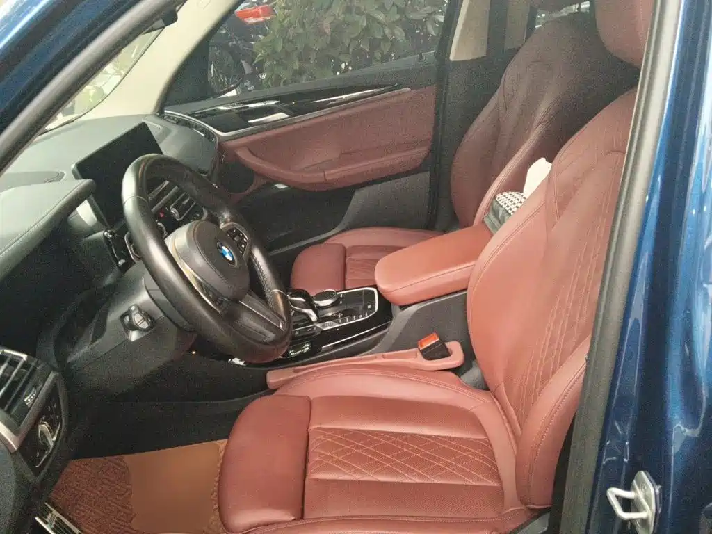 BMW X3 — миниатюра 11