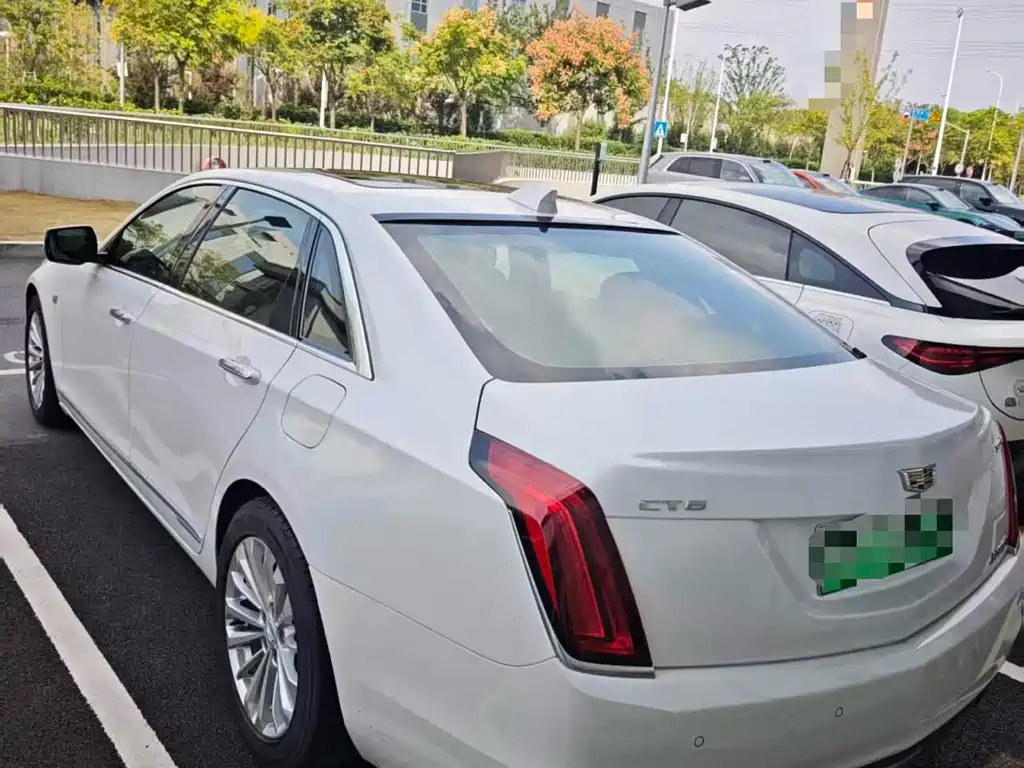 Cadillac CT6 Plug-in — миниатюра 10