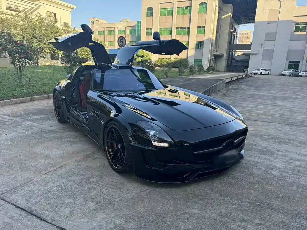 Mercedes-Benz SLS AMG — миниатюра 2