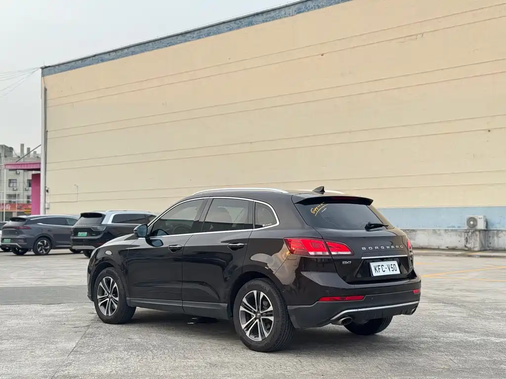 Borgward BX7 — миниатюра 18