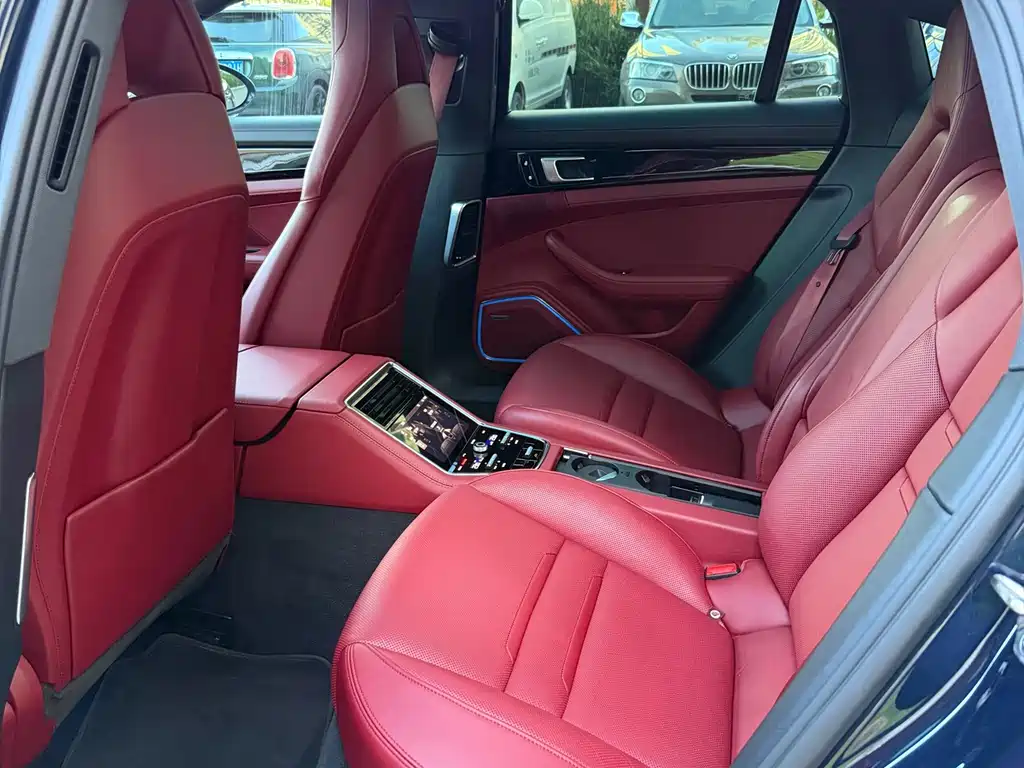 Porsche Panamera — миниатюра 5
