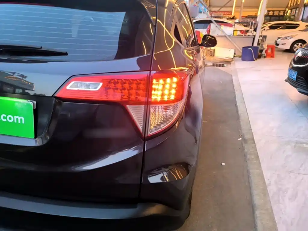 Honda Vezel — миниатюра 8
