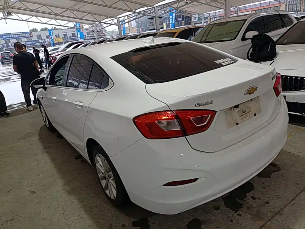 Chevrolet Cruze — миниатюра 5