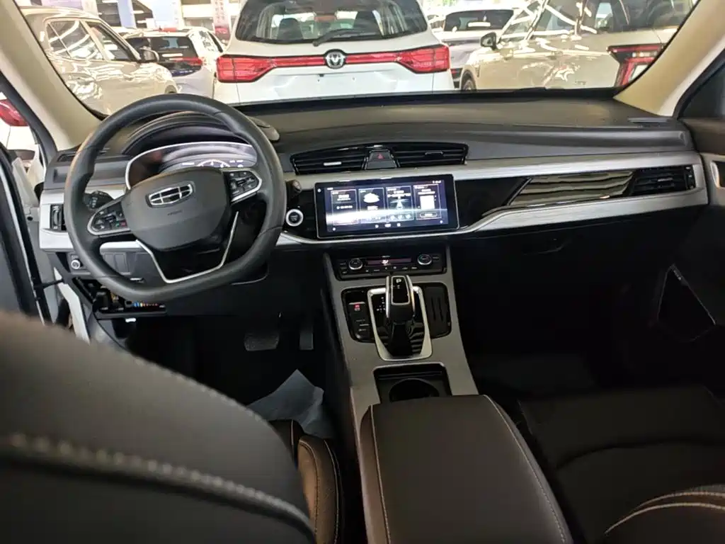 Geely Boyue — миниатюра 10