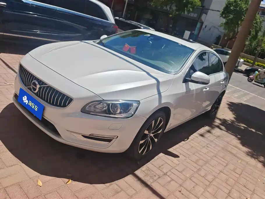 Volvo S60 2020