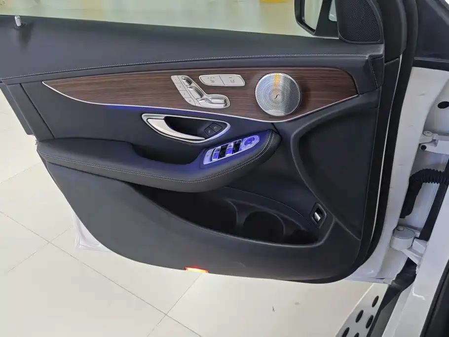 Mercedes-Benz GLC — миниатюра 7