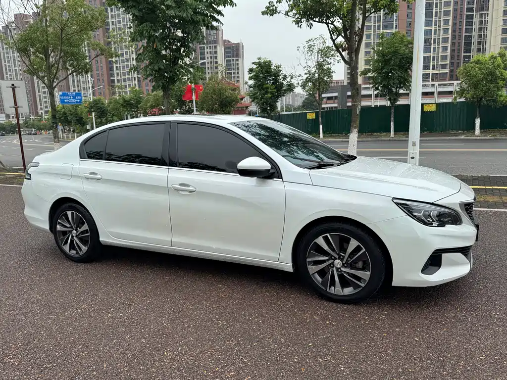 Peugeot 408 2019 360THP AT Luxury VI
