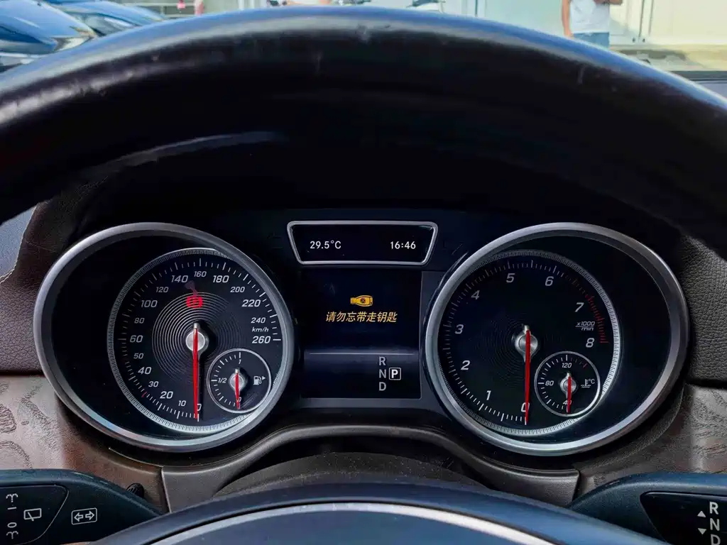 Mercedes-Benz GLS — миниатюра 5