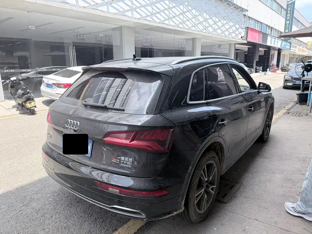 Audi Q5L 2018 40 TFSI Fashion V