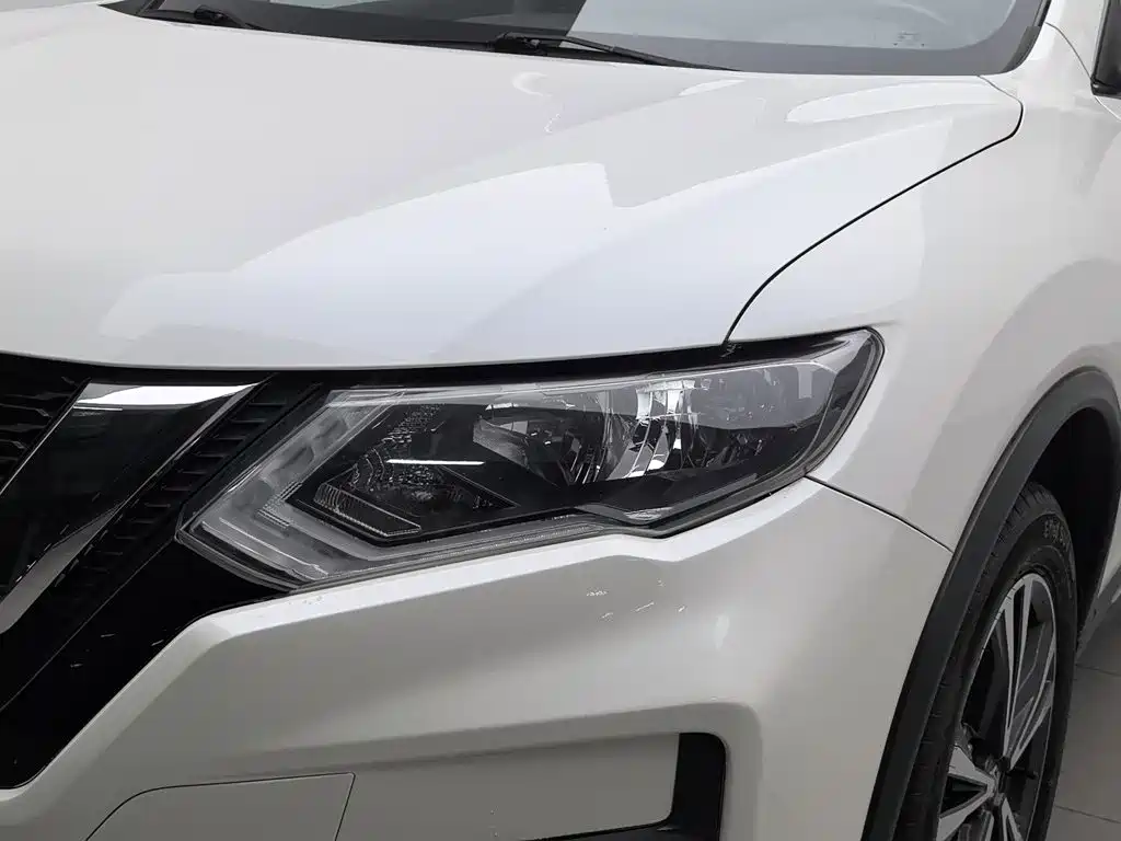 Nissan X-Trail — миниатюра 7