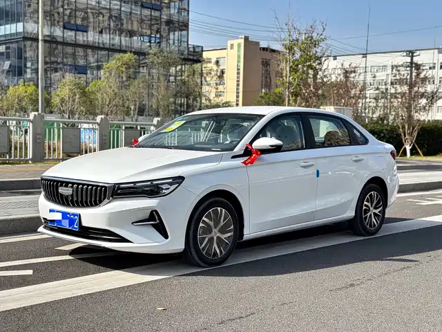 GEELY AUTOMOBILE EMGRAND 2025