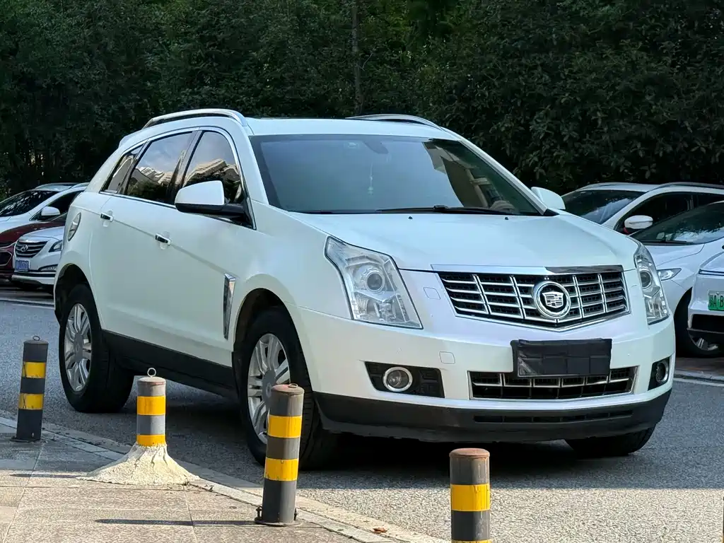 Cadillac SRX — миниатюра 2