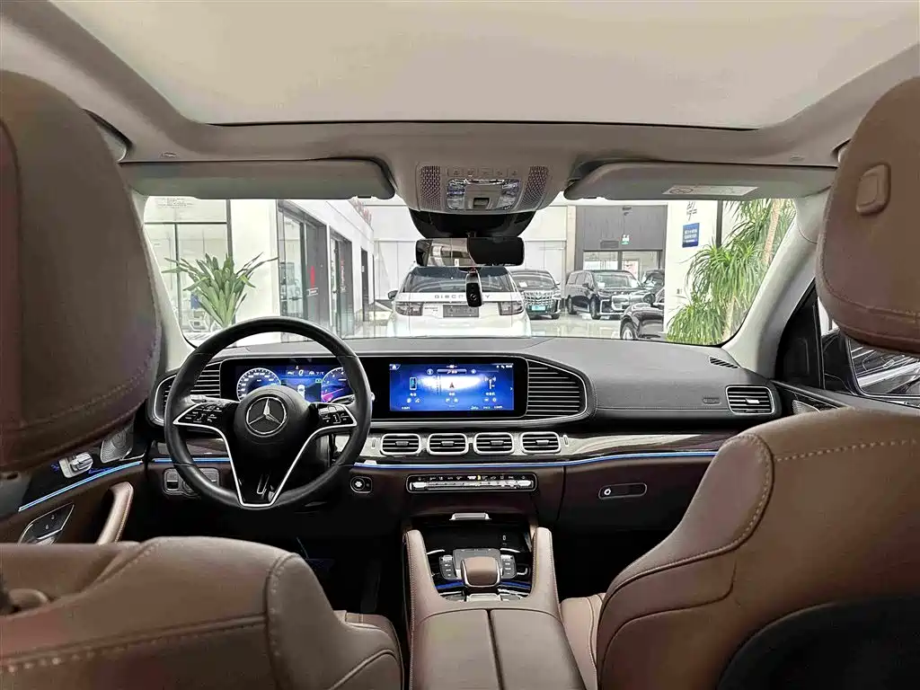 Mercedes-Benz GLE (Import) — миниатюра 24