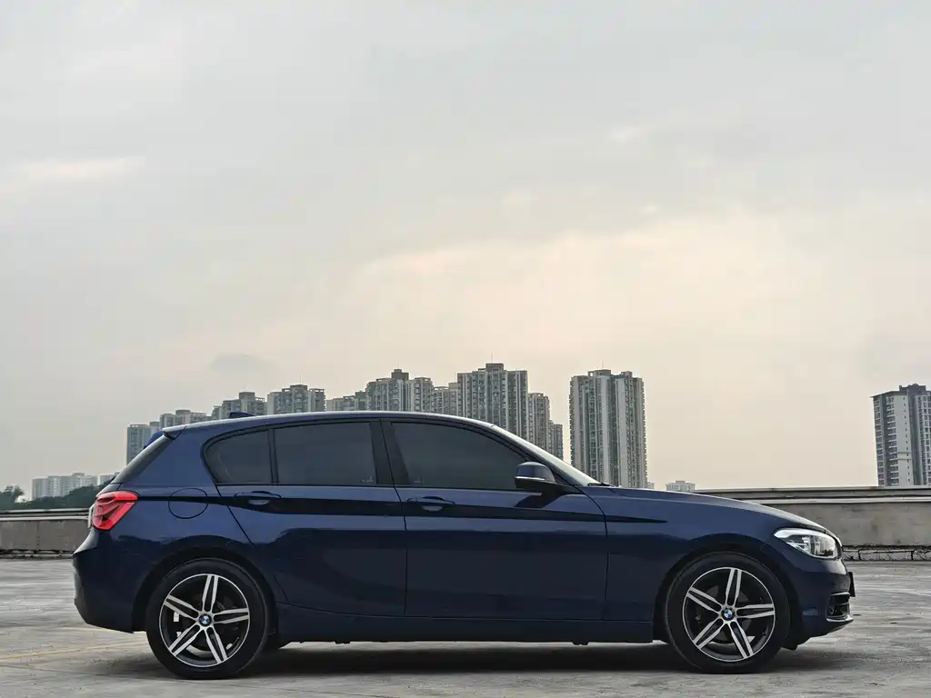 BMW 1 Series (Import) — миниатюра 4