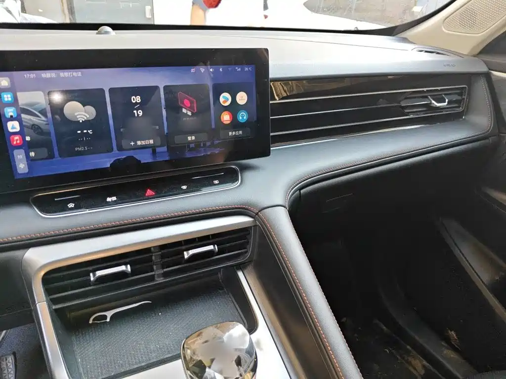 Roewe RX5 New Energy — миниатюра 6