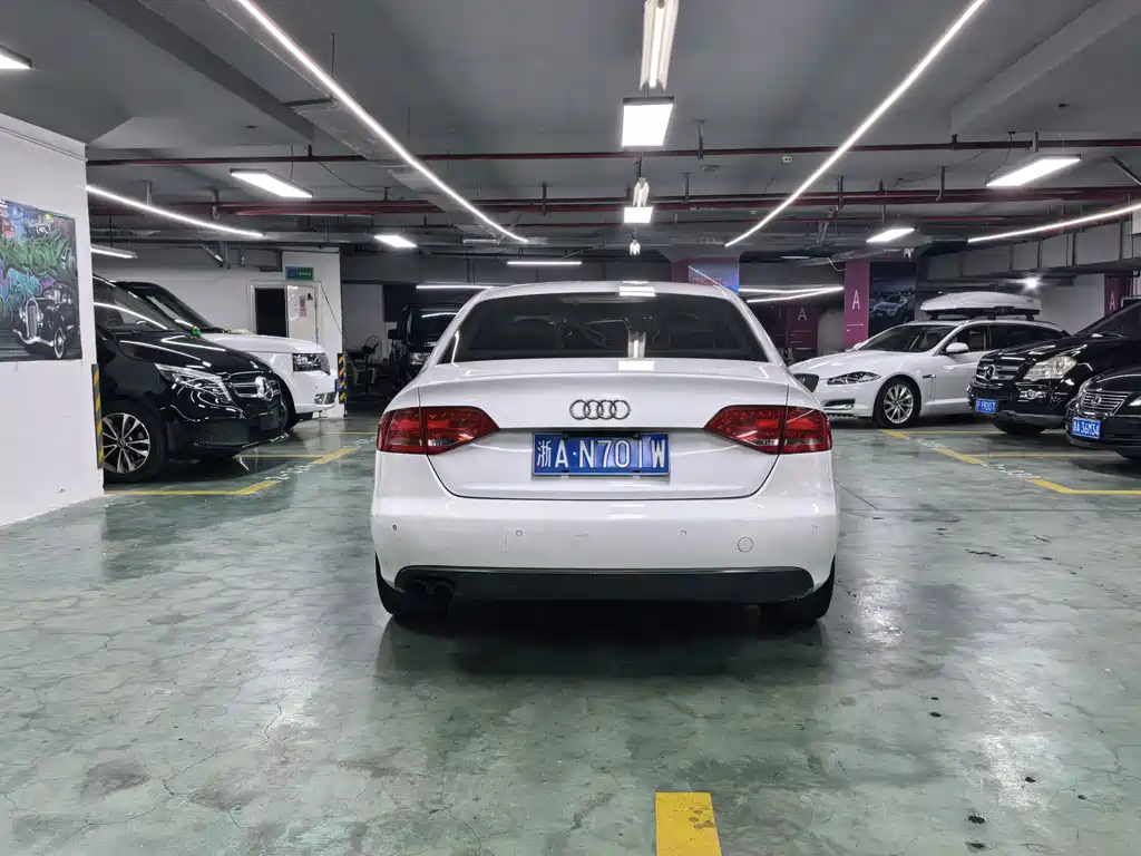 Audi A4L — миниатюра 4