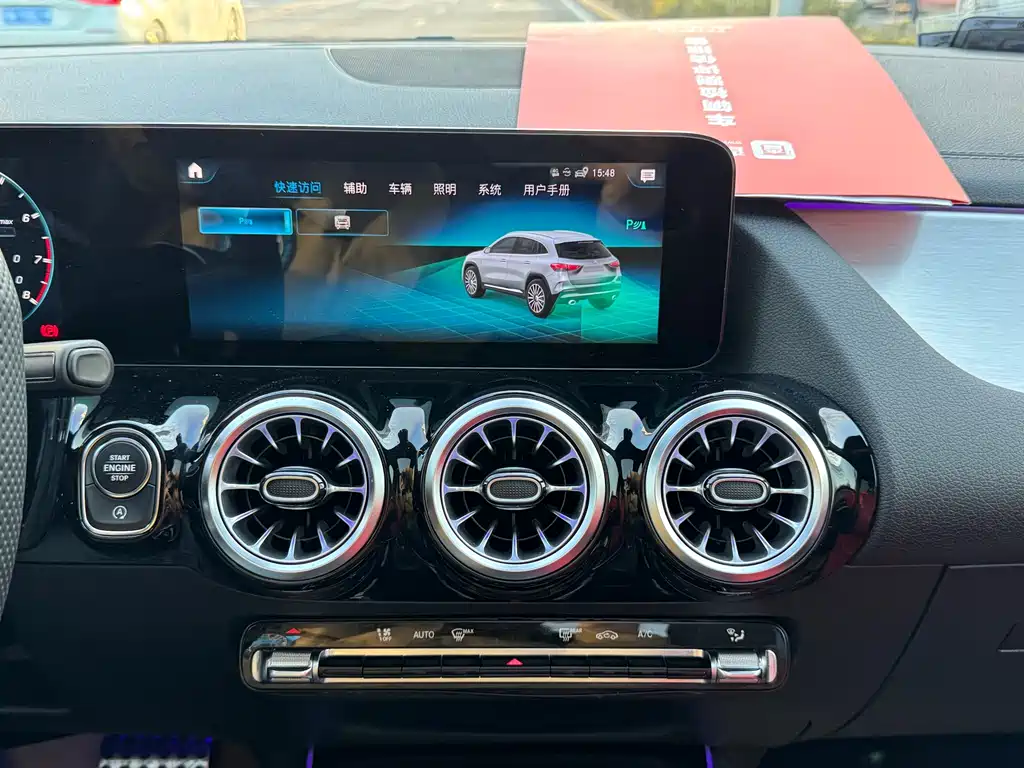 MERCEDES-BENZ GLA AMG