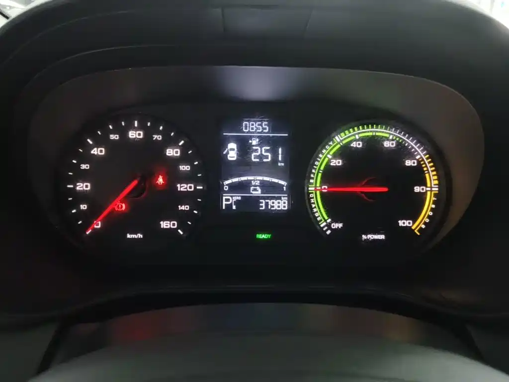 Roewe Clever — миниатюра 12