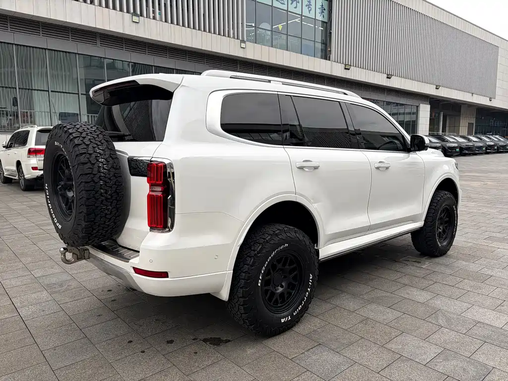 Tank 500 2022 3.0T Sport 5 мест