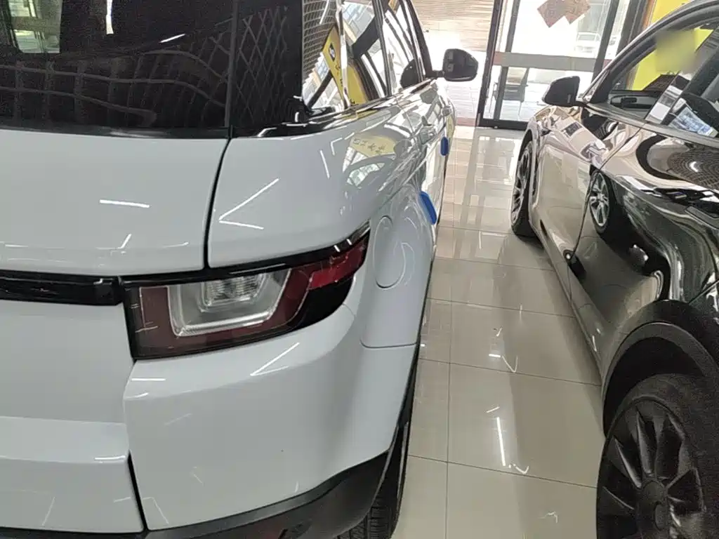 Land Rover Evoque — миниатюра 8