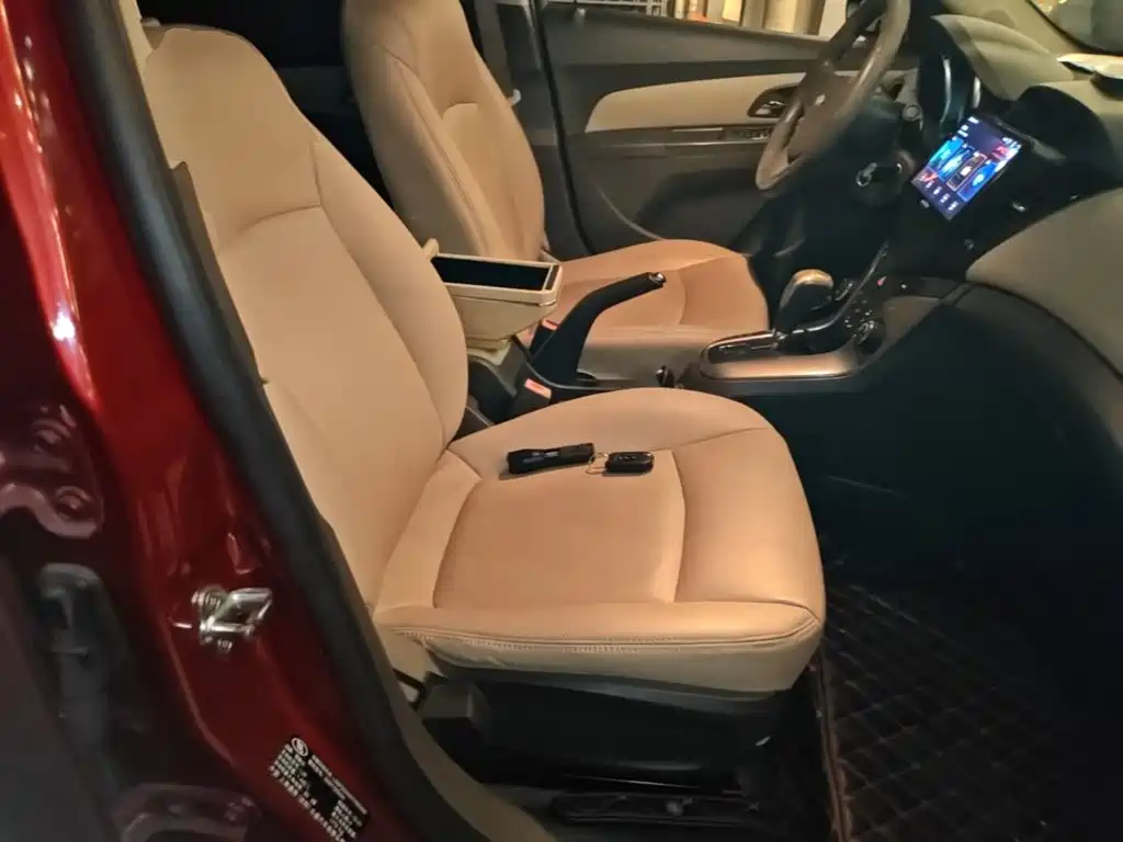 Chevrolet Cruze — миниатюра 25