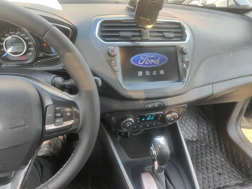 Ford Escort — миниатюра 13