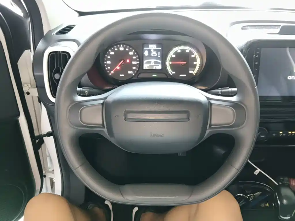 Roewe Clever — миниатюра 11