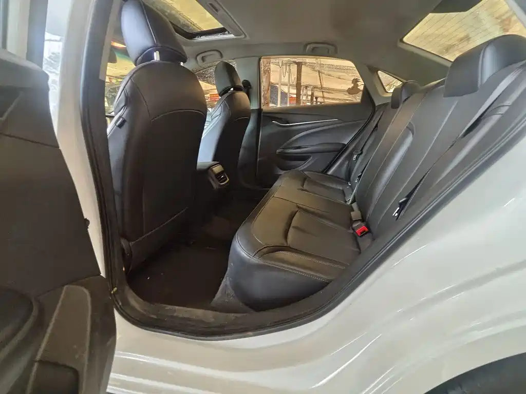 Buick Excelle — миниатюра 5