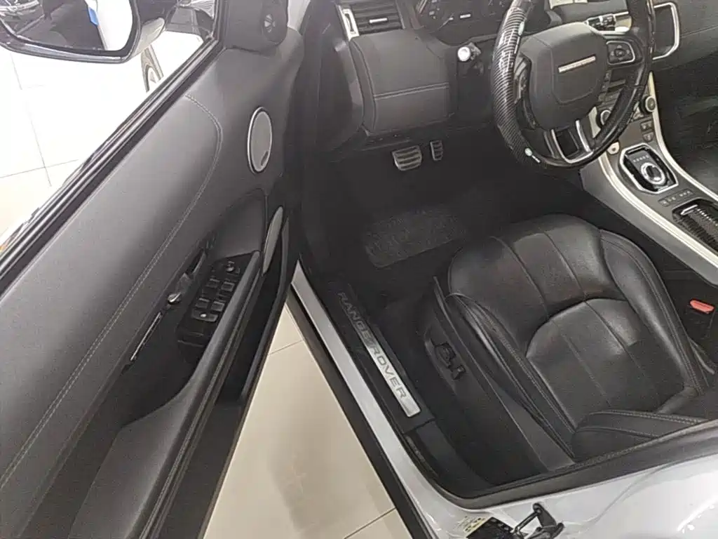 Land Rover Evoque — миниатюра 16
