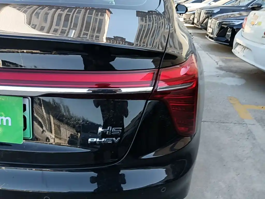 Hongqi Hongqi H5 PHEV — миниатюра 8