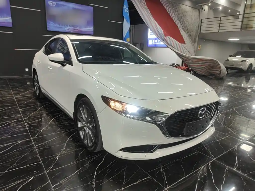 Mazda 3 Axela — миниатюра 4